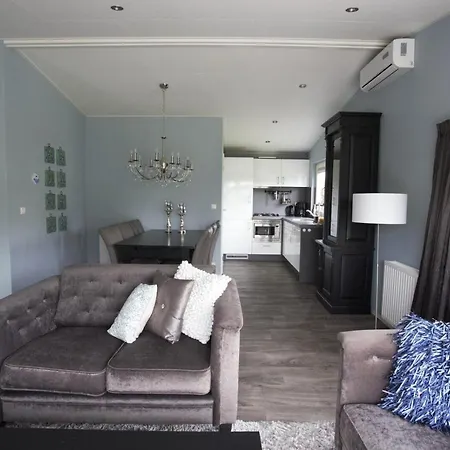 Villa 6